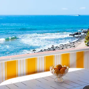 Neptuno Ocean View, Line With Pool Apartament